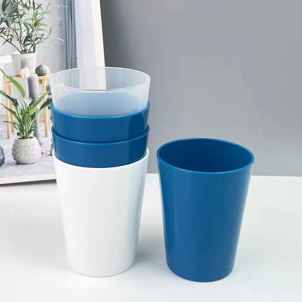party plastic cups
